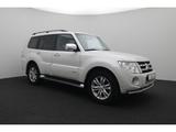 Mitsubishi Pajero 3.2 DI-D Edition 30 7-Sitzer - Mitsubishi Pajero mit Diesel-Antrieb