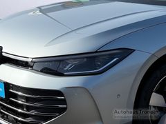 VW Passat Business 2.0 l TDI DSG Bluetooth Navi LED