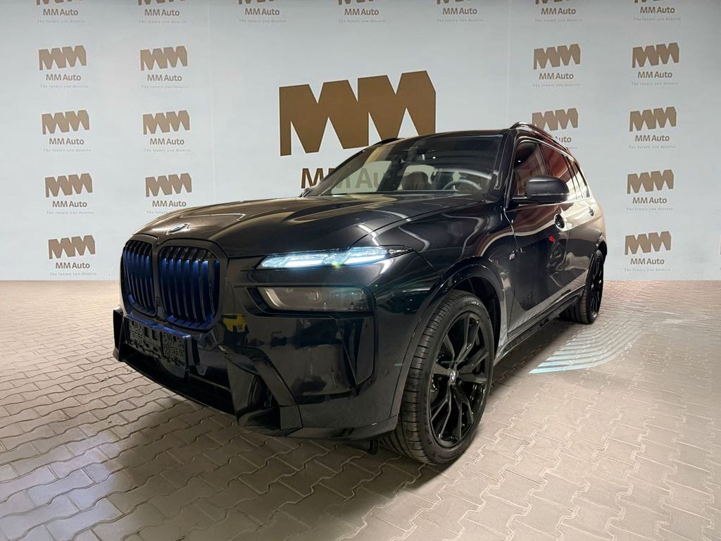 Image of BMW X7
