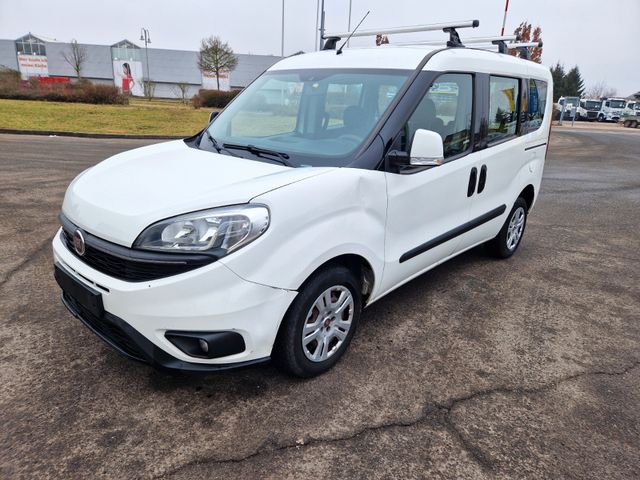 Fiat DOBLO LKW  5 Sitzplätze