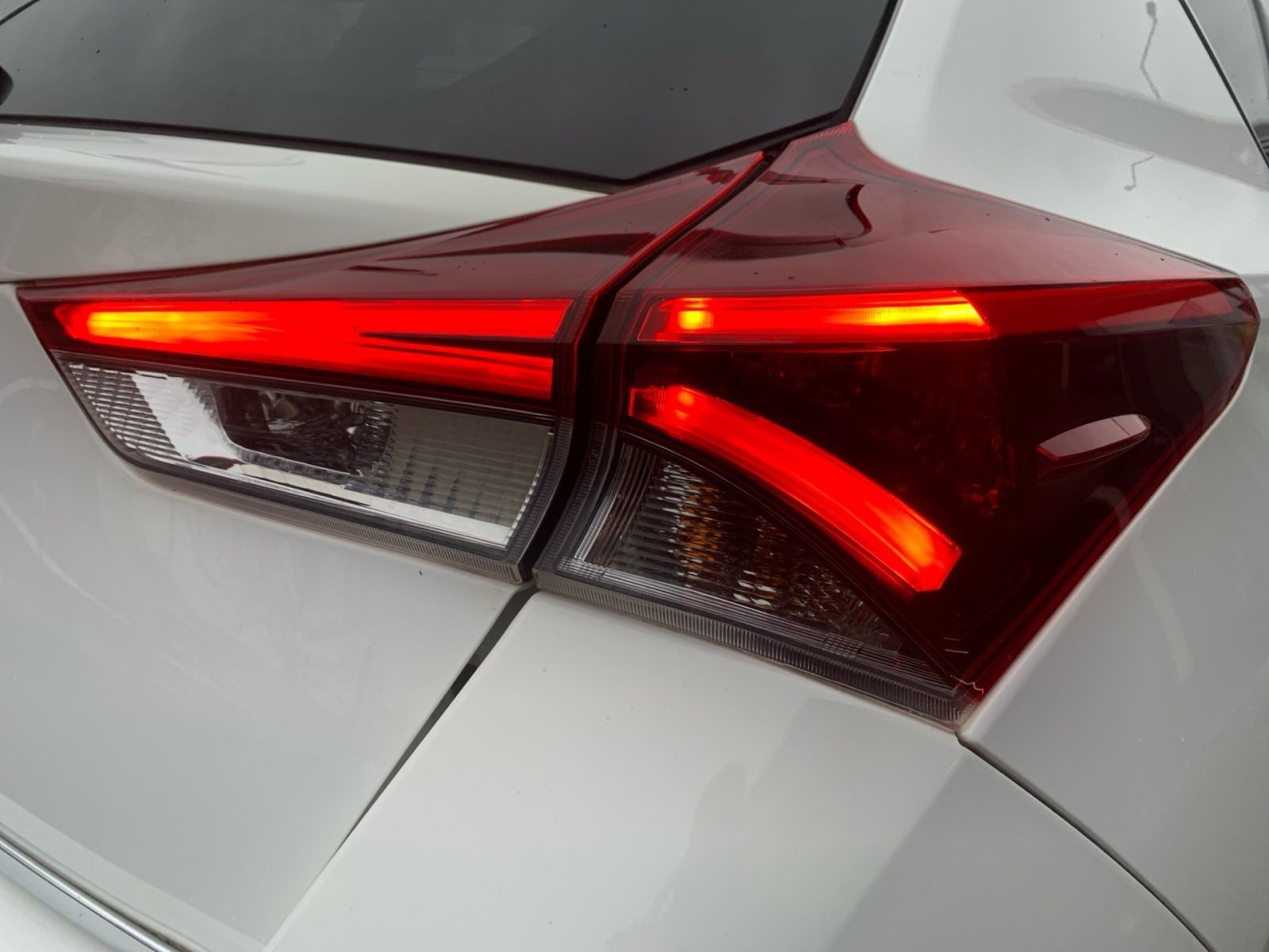 Fahrzeugabbildung Toyota Auris 1.2 Turbo Edition-S+ S/S Kamera