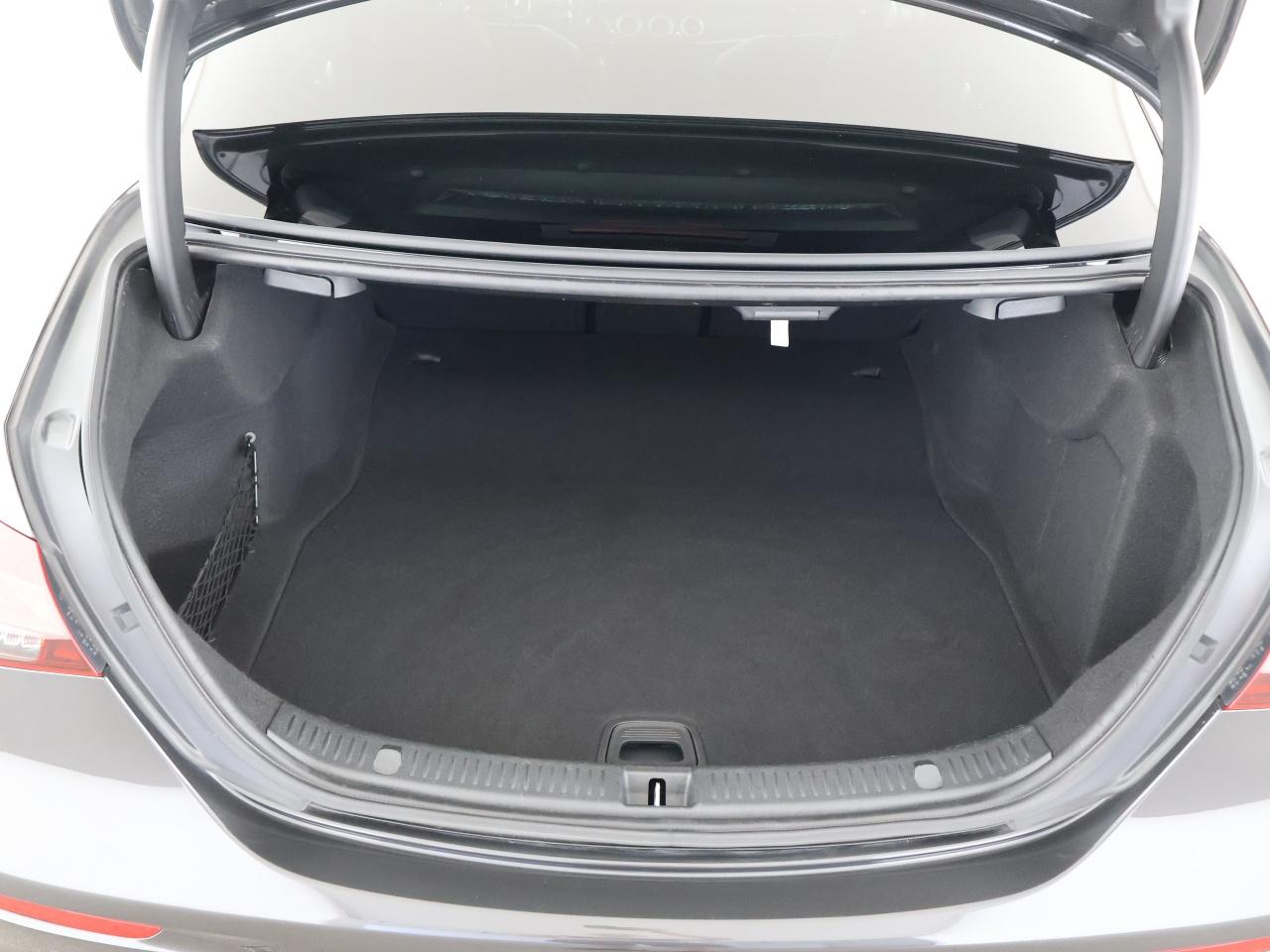 Mercedes-Benz E 400 d 4M AMG Night Pano Distronic Burmester