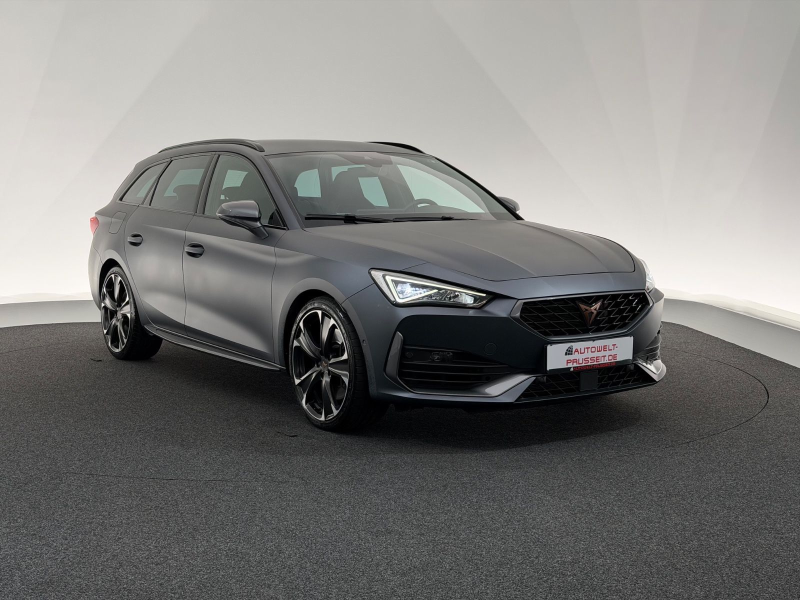 Gebrauchtwagen Cupra Leon Leon Sports. 2.0 TSI 4Drive*VZ*LED-AHK-ACC-R.KAM in Fulda