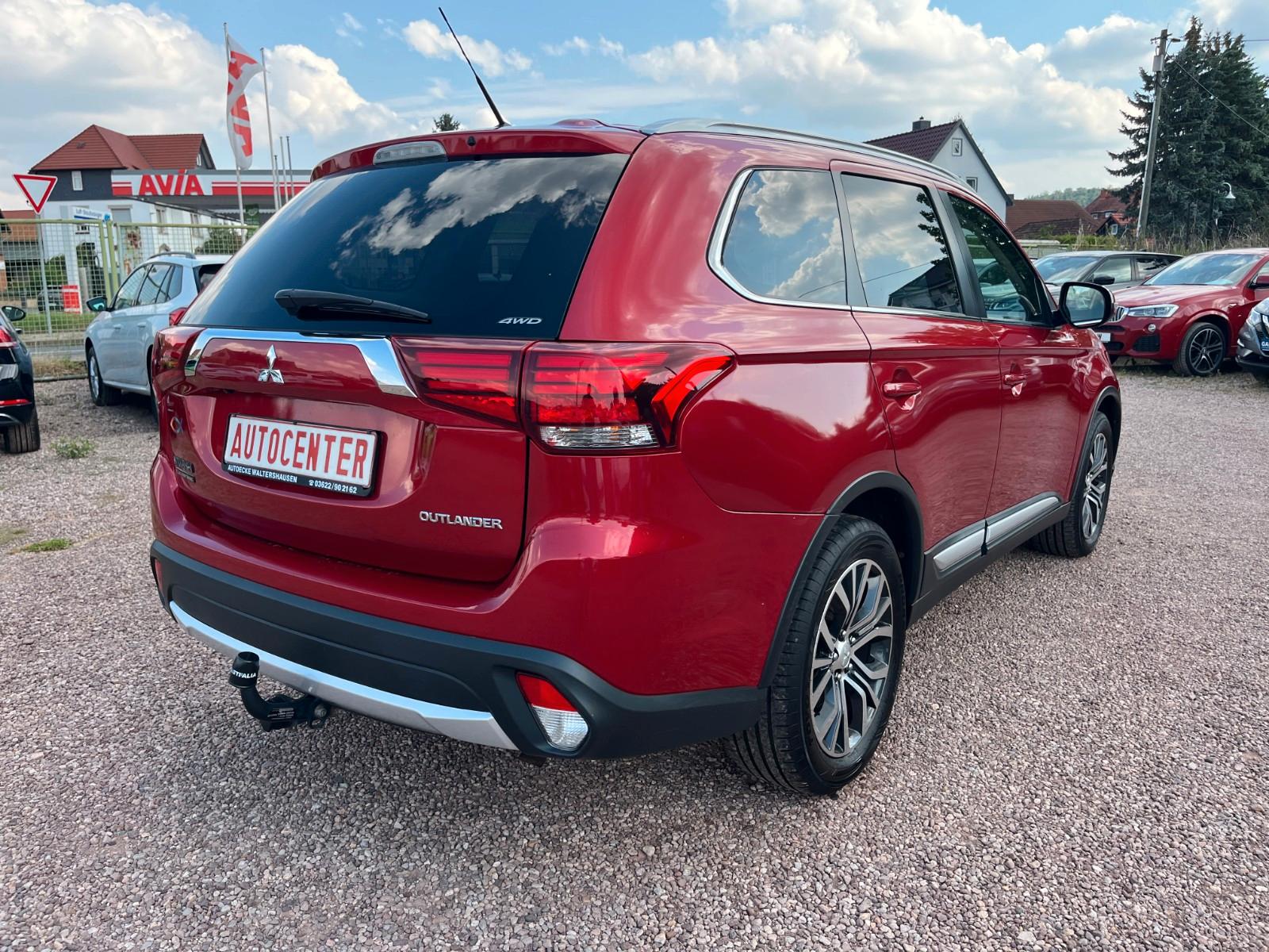 Mitsubishi Outlander Plus 4WD *1Hand*Keyless*DAB*AHK*Kamera