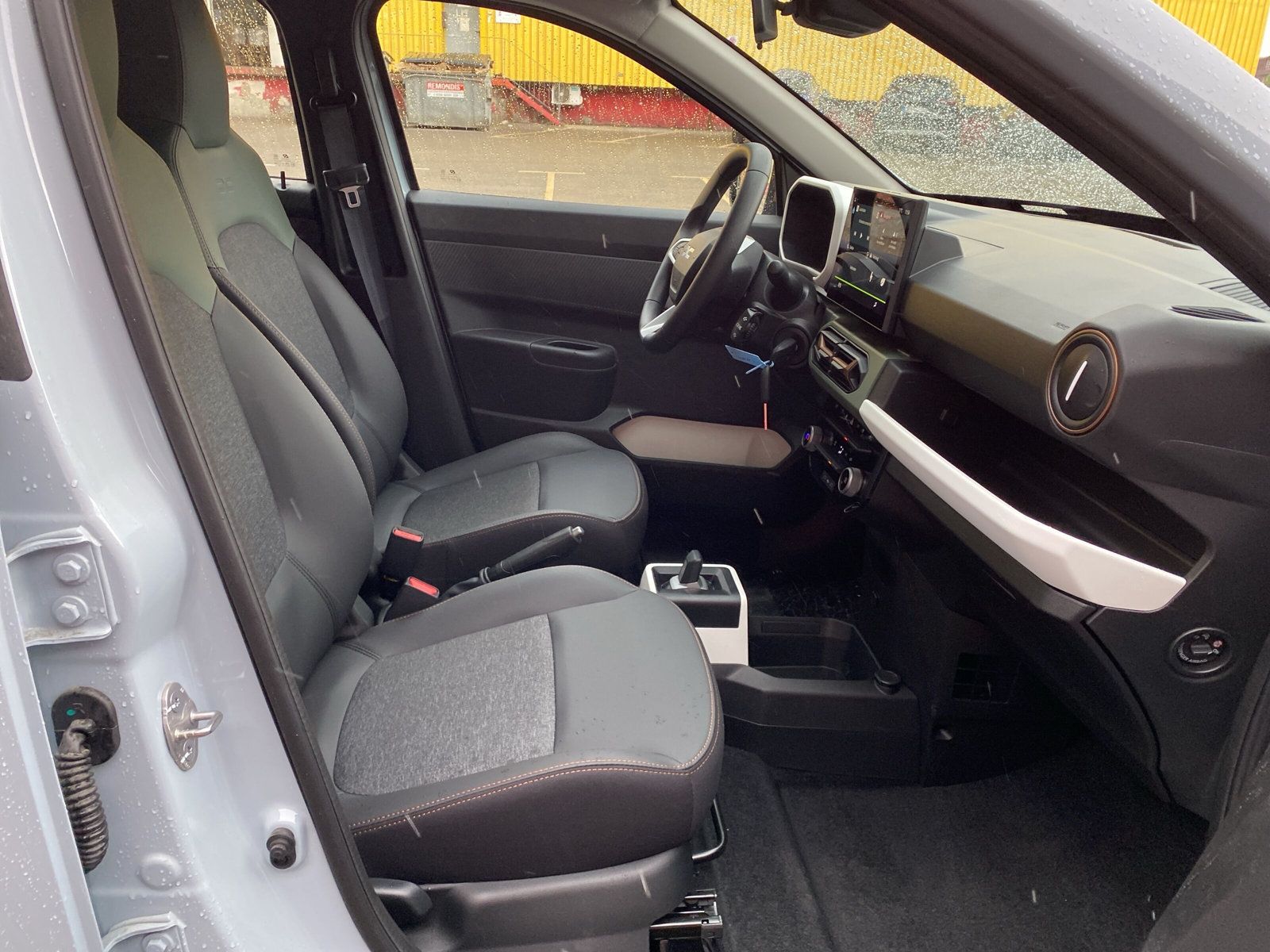 Dacia Spring - Bild 11