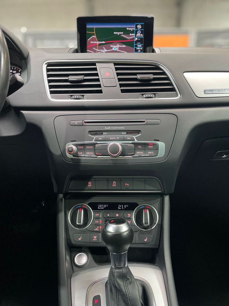 Fahrzeugabbildung Audi Q3 2.0 TDI quattro #LED#Pano#AHK#Tempomat