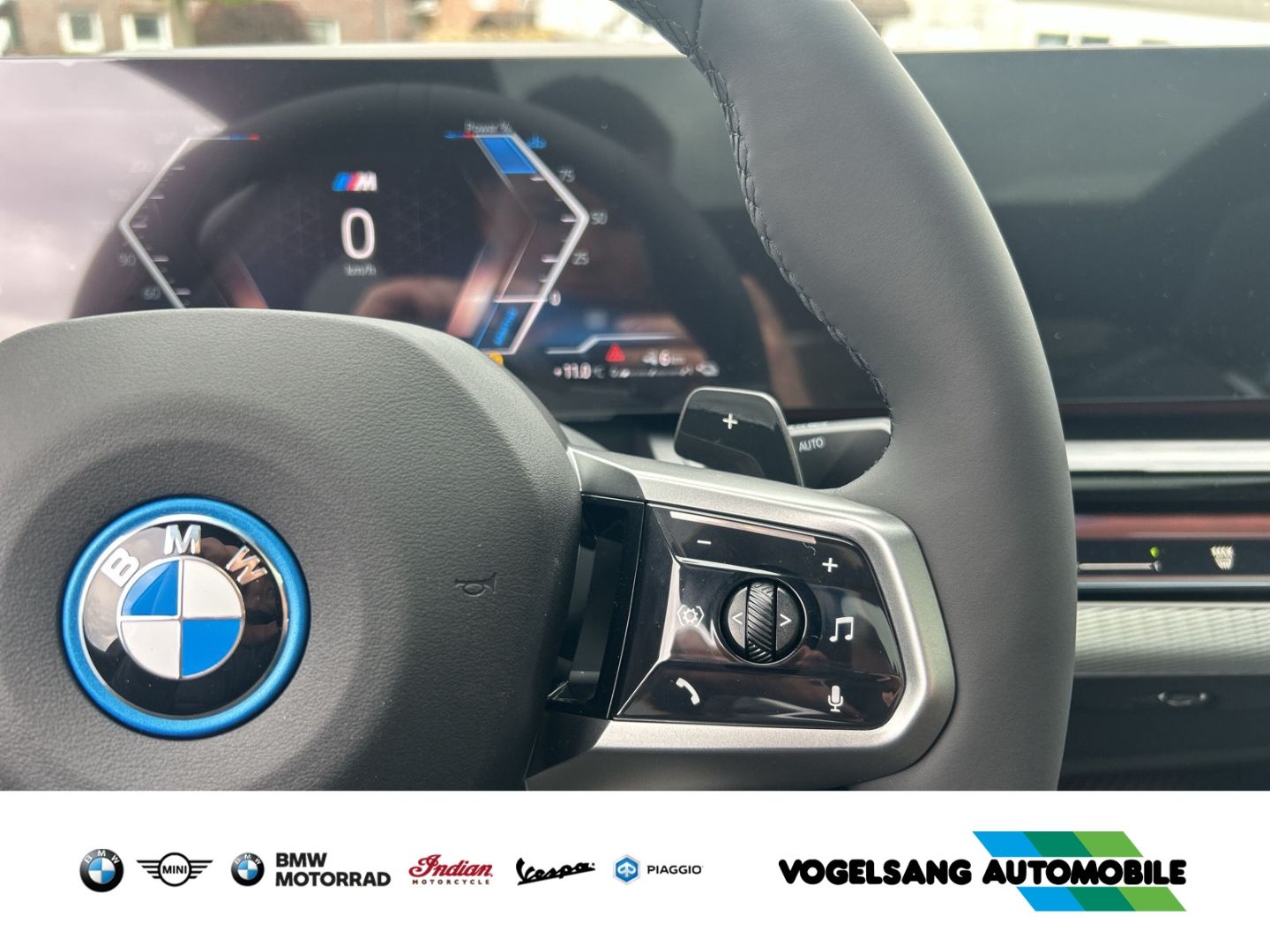 Fahrzeugabbildung BMW 550 e xDrive M Sport Park-Assistent Sportpaket H