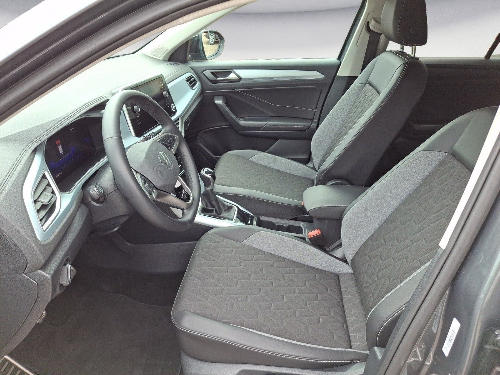 Volkswagen T-Roc - Bild 3