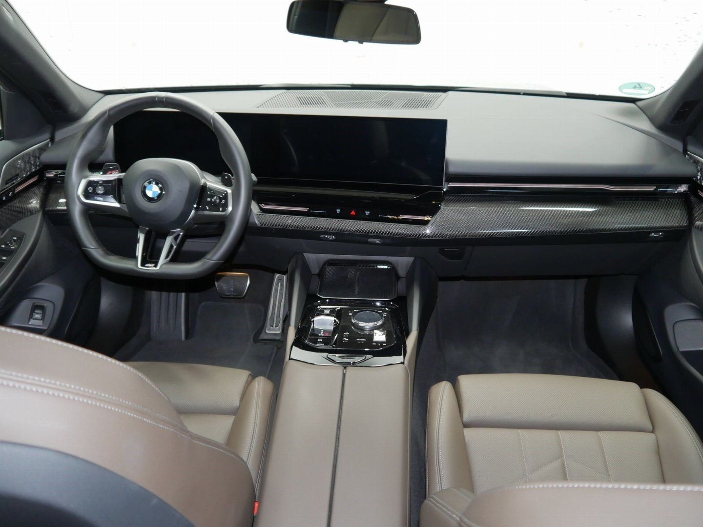 Fahrzeugabbildung BMW 520d xDrive M Sportpaket pro | 19" LMR | Bowers