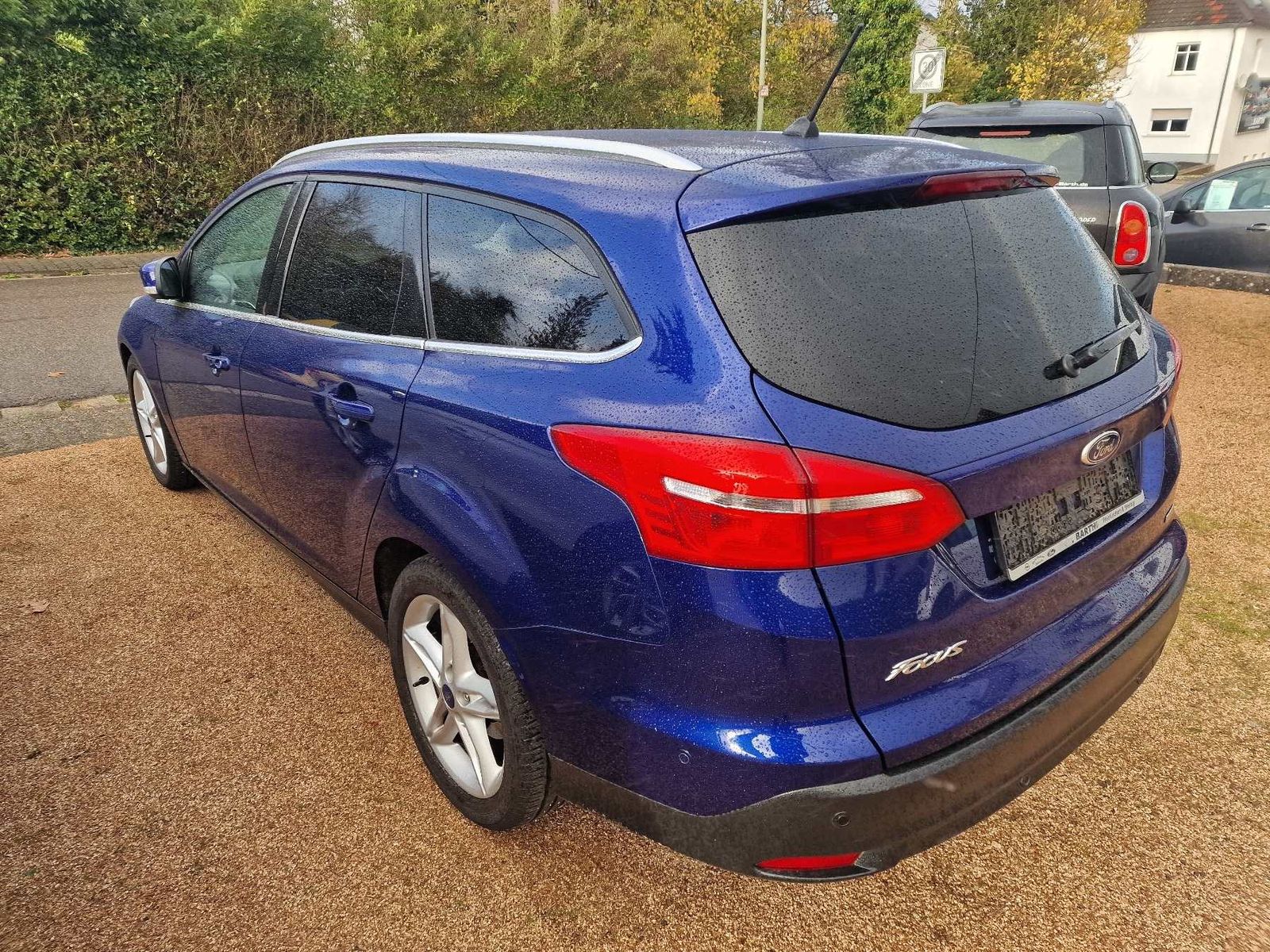 Fahrzeugabbildung Ford Focus Turnier Titanium, AHK,Xenon,Navi