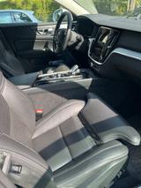 Volvo V60 CC Ultimate B5 B&W AHK Pano 3J.Gar.8x - Volvo V60 Cross Country von privat