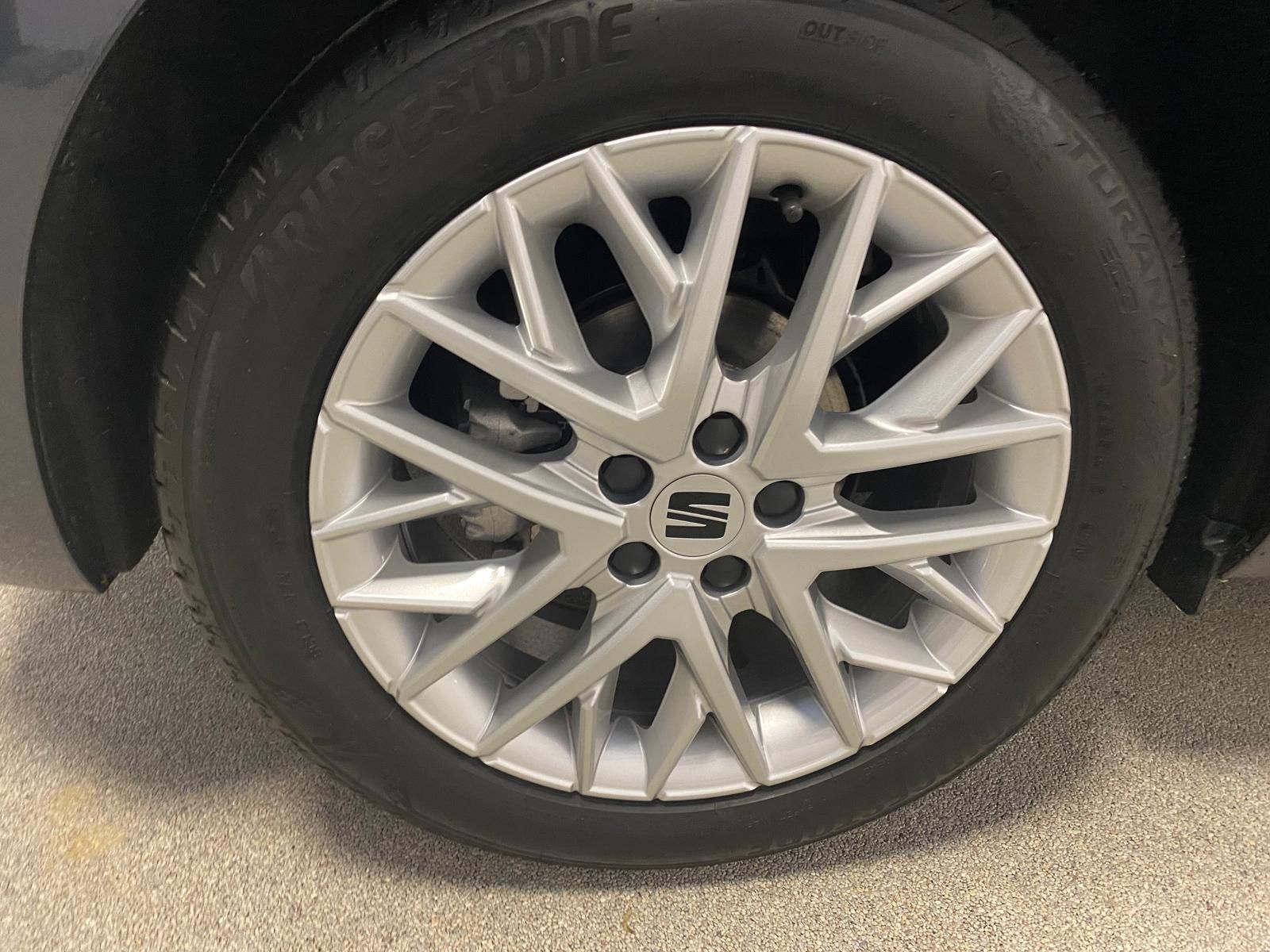 Fahrzeugabbildung SEAT Ibiza 1.0 TSI 1.0 TSI FR 5 J.GARANTIE+ACC+KAMERA