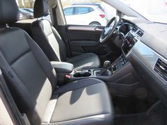 VW Touran 2.0 TDI Trendline Taxi DSG 7-Sitzer Leder VW Touran 2.0 TDI Trendline Taxi DSG 7-Sitzer Leder
