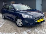 Ford Focus Turnier 1.0 EB Trend Klima AHK Winter SHZ - Ford Focus: Kombi, Trend
