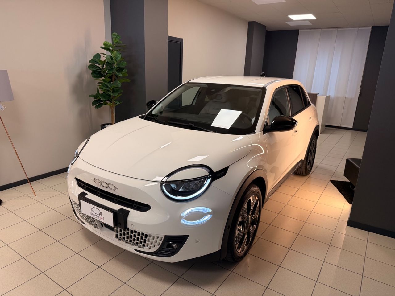 Fiat 600 Hybrid 110 CV DCT MHEV La Prima imagem 2