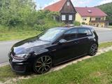 Volkswagen Golf 2.0 TSI BMT GTI Performance GTI Performance - Gebrauchtwagen von Privatanbietern