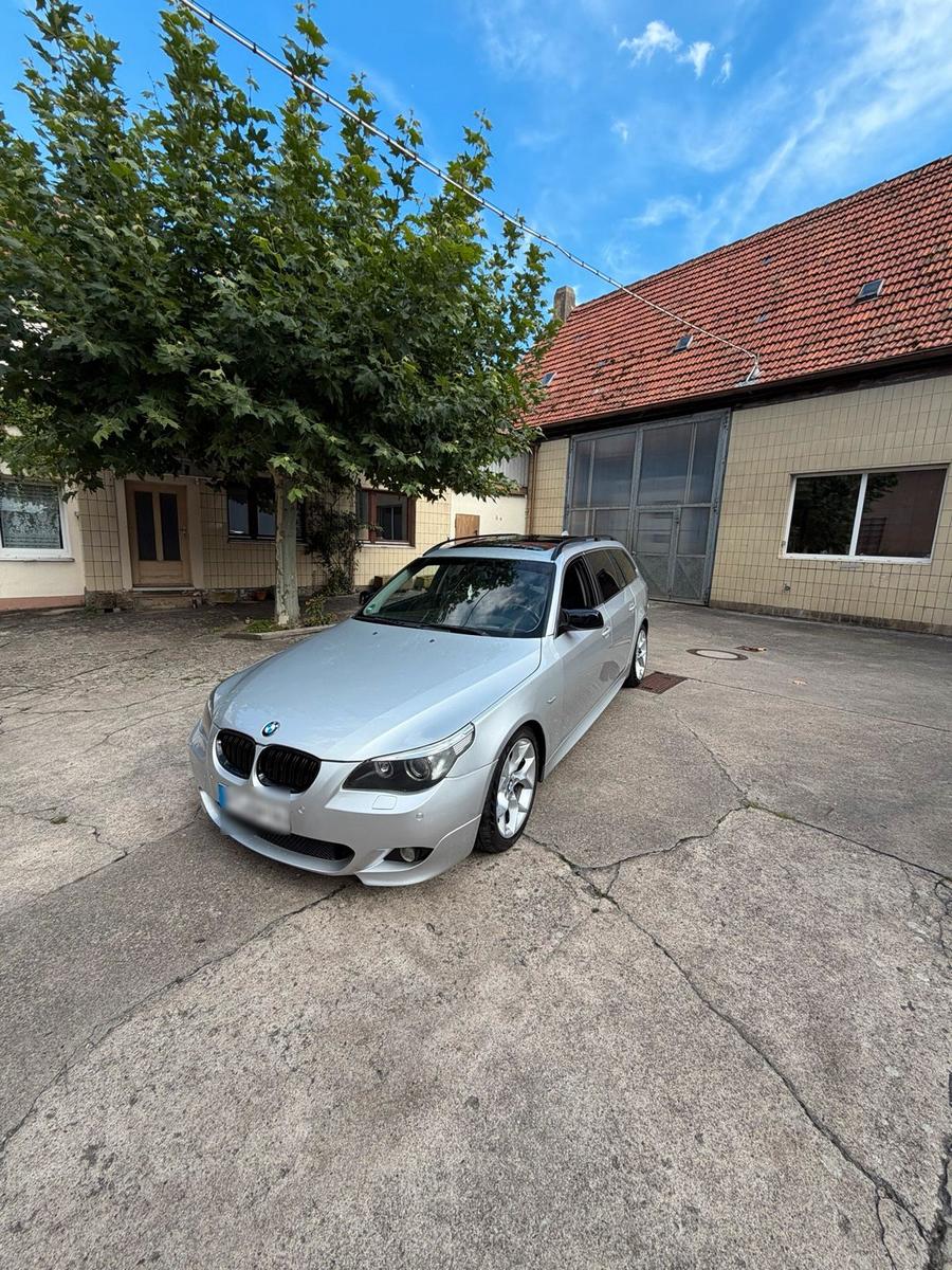 BMW 525