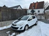 Opel Corsa D 1.4 Color Stripes Lenkradhz. 8-fach - Opel Corsa Stripes mit Benzin-Antrieb