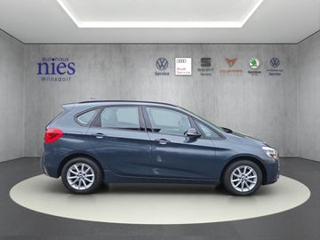 Fahrzeugabbildung BMW 216i Active Tourer Advantage Klima Einparkhilfe