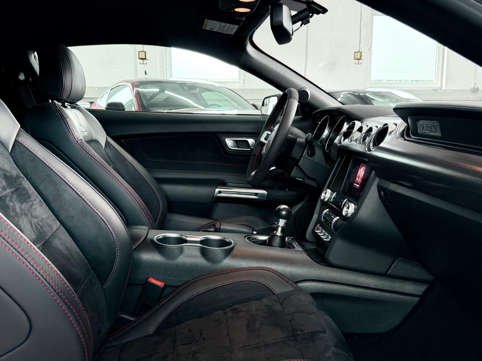 Ford Mustang 2.3 HIGH PERFORMANCE/ Shelby/