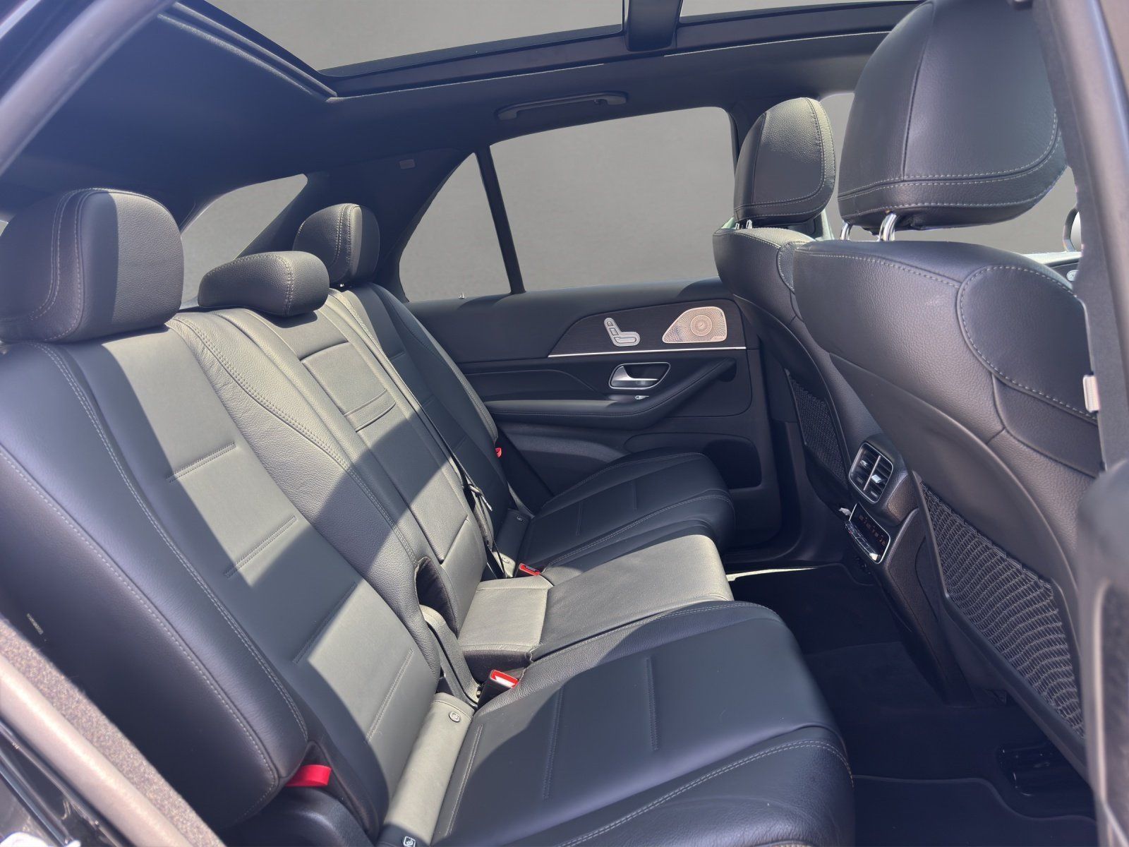 Fahrzeugabbildung Mercedes-Benz GLE400d AMG Pano AIRMATIC Standh AHK 7-Sitz Memo