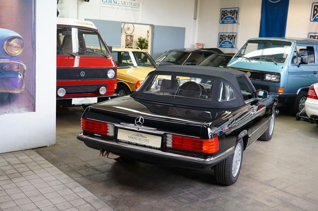 Mercedes-Benz SL 560