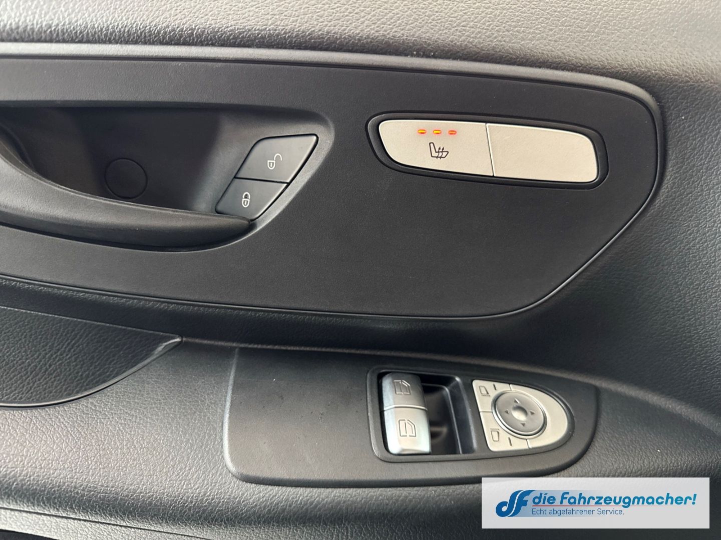 Fahrzeugabbildung Mercedes-Benz Vito Kasten 114 CDI RWD lang Navi DAB SHZ Rückfa