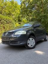 Volkswagen Fox Fresh/ Tüv Neu / Scheckheft gepflegt/ Wng Km - Gebrauchtwagen bis 2.500 Euro mit TÜV