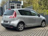 Renault Scenic III Dynamique*KLIMAAUT.*AUTOMATIK*AHK*SHZ - Renault Scenic aus 2011: Dynamique