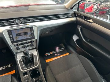 Volkswagen Passat Variant *Massage*Keyless*Tempo*Navi*