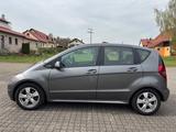 Mercedes-Benz A 180 AVANTGARDE, AHK, Bluetooth Audio, TÜV neu
