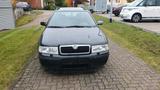 Skoda skoda octavia 2,0 Benziner  1 hand - Skoda Octavia aus 2002: Kombi