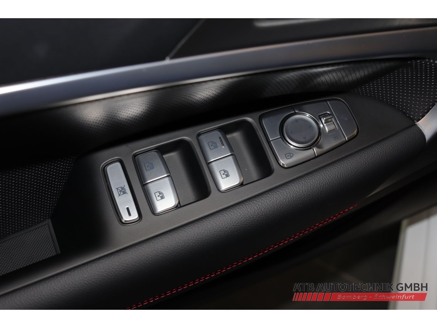 Fahrzeugabbildung Genesis G70 Shooting Brake 2.0T PLUS 4WD SPORT, Sitz, In