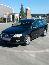 Volkswagen Passat B6 Variant Highline DSG AHK - Volkswagen Passat aus 2006: Kombi