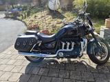 Triumph Rocket 3 Roadster - TRIUMPH MOTORRAD