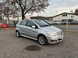 Mercedes-Benz B 200 B-Klasse Sport Edition Automatik NAVI Temp