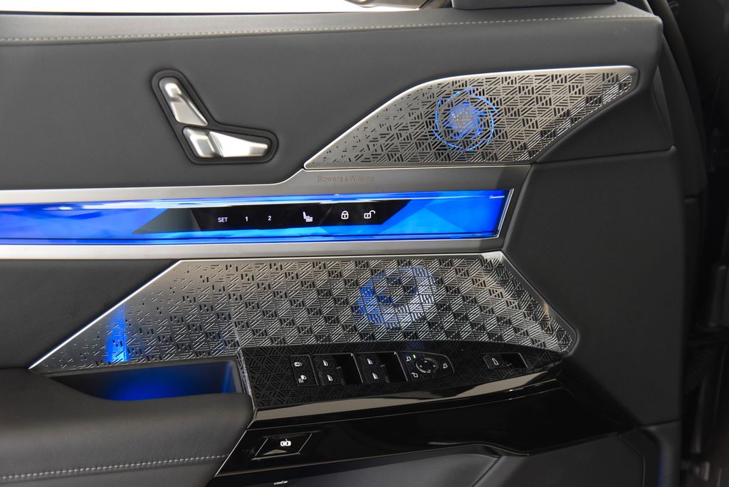 BMW 740
