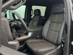 CHEVROLET Silverado 1500 High Country 6.2 Model 2025