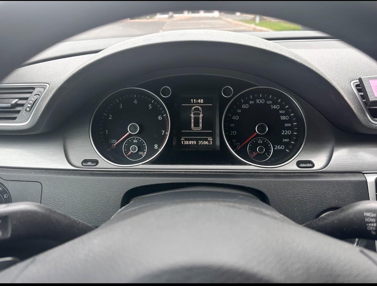 Volkswagen Passat 2011 — photo 6