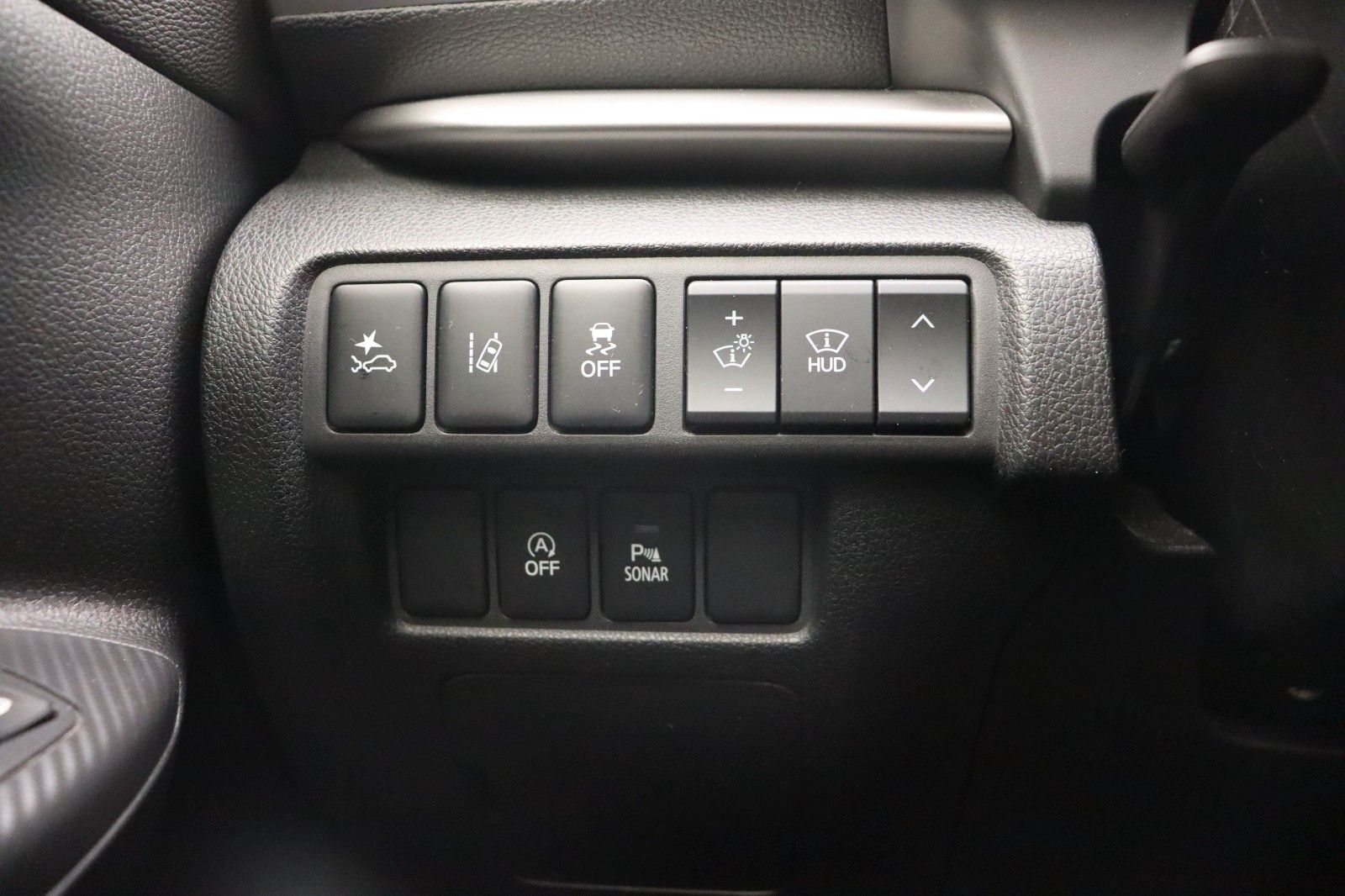 Fahrzeugabbildung Mitsubishi Eclipse Cross 1.5 Intro Edition AHK 360° LED