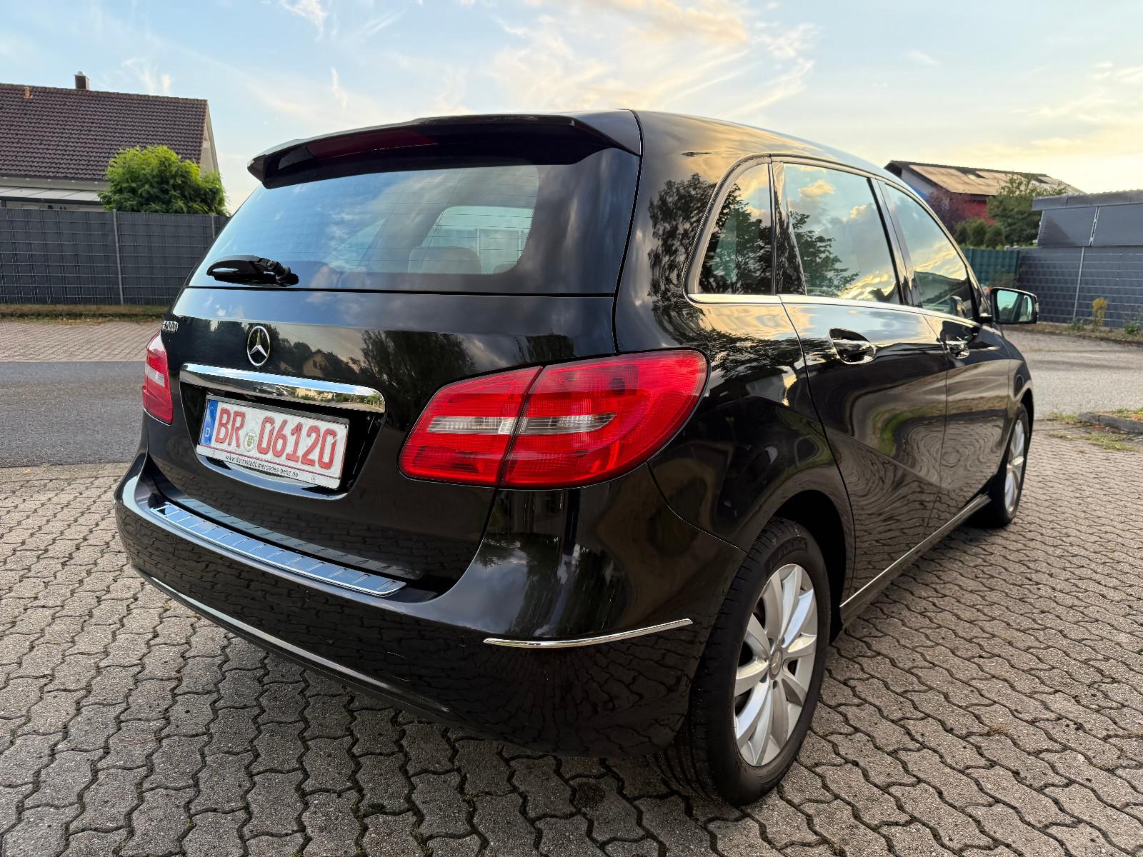 Mercedes-Benz B 200 kamera