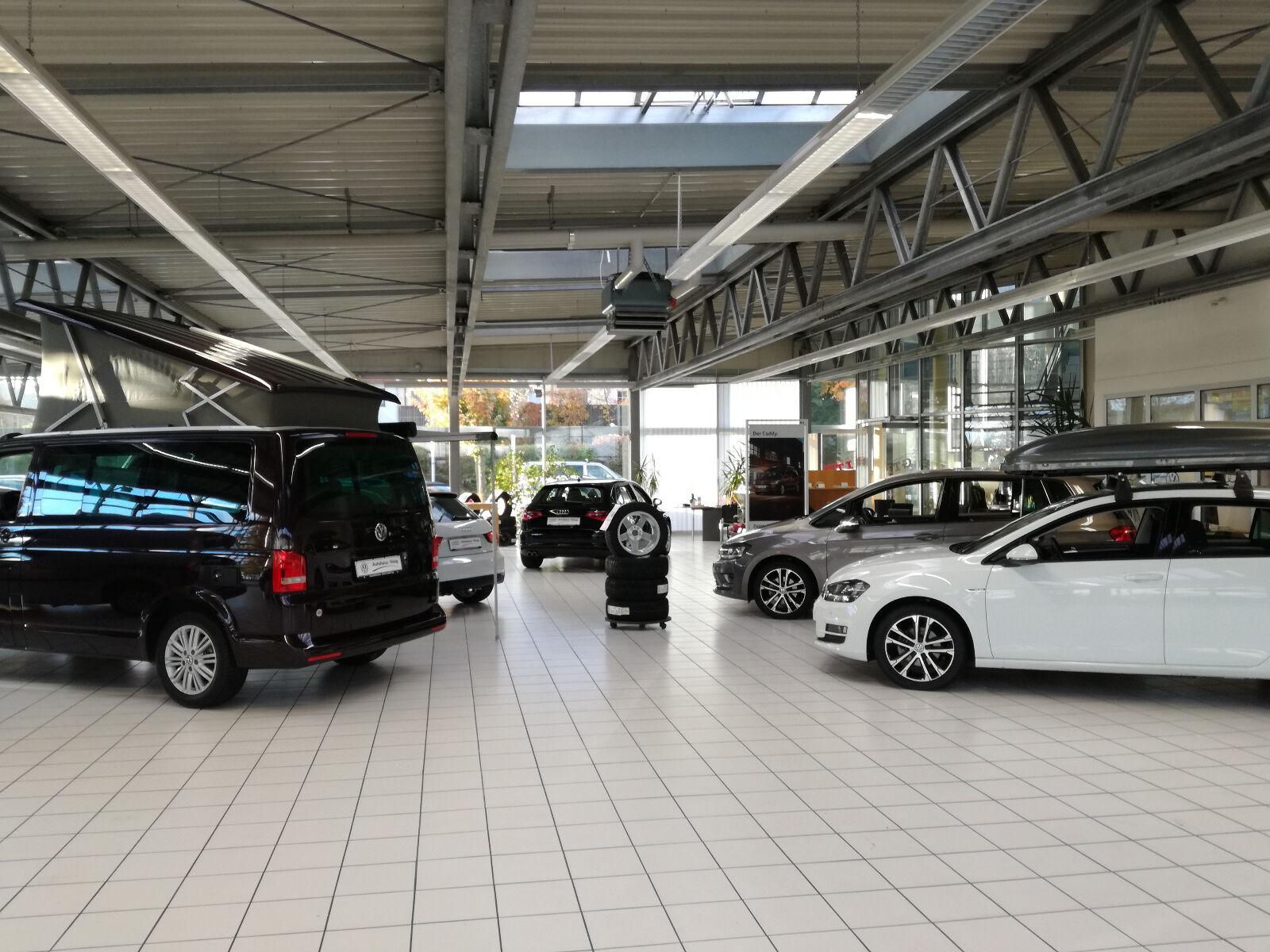 showroom-image-bottom