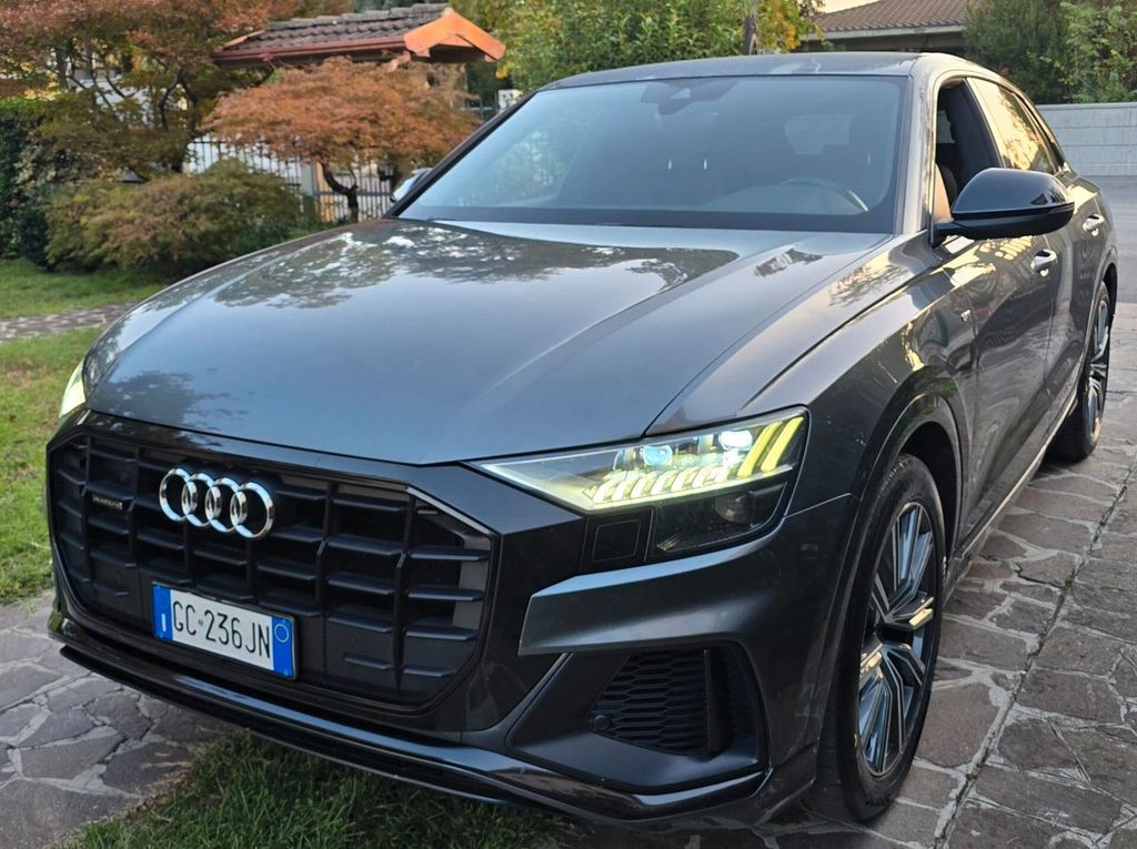 Image of Audi Q8