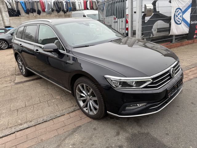 Volkswagen Passat Variant Elegance DSG Pano 360° Leder