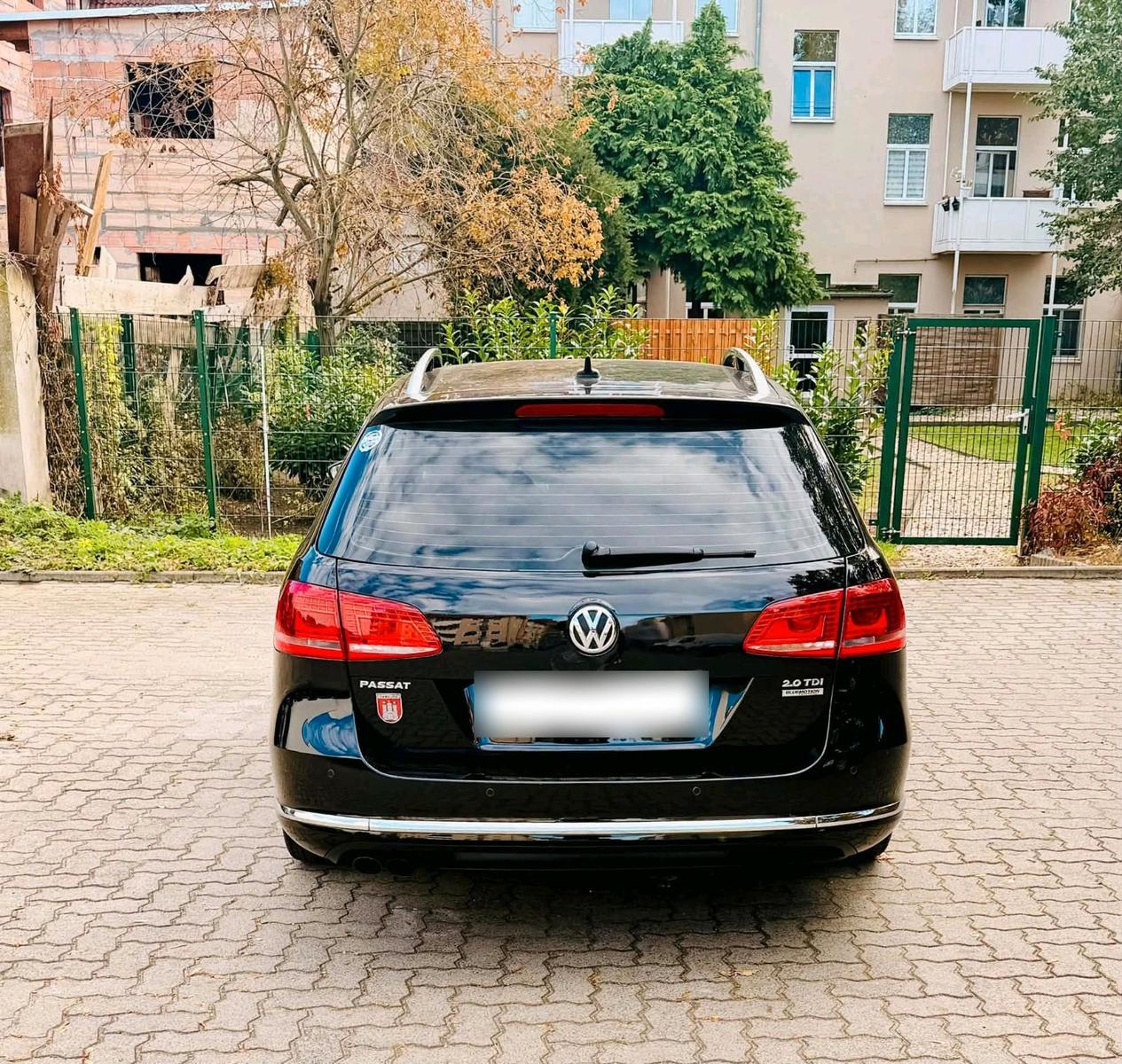 Volkswagen Passat 2011 — photo 5