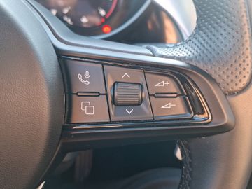 Alfa Romeo Giulia Veloce Q4 2.0 Turbo 16V Kam.+KeyLess+SHZ