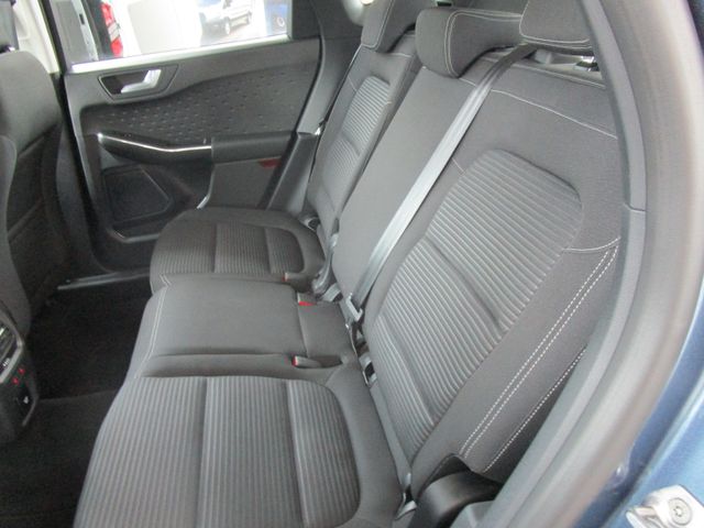 Kuga Titanium/LED/ACC/RFK/Key Free/TWA