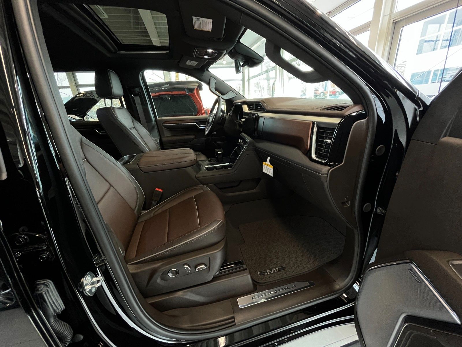 Fahrzeugabbildung GMC Sierra 1500 Denali Black 6.2 LPG*HeadUp*360°