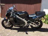 Suzuki RGV 250 - SUZUKI RG 250