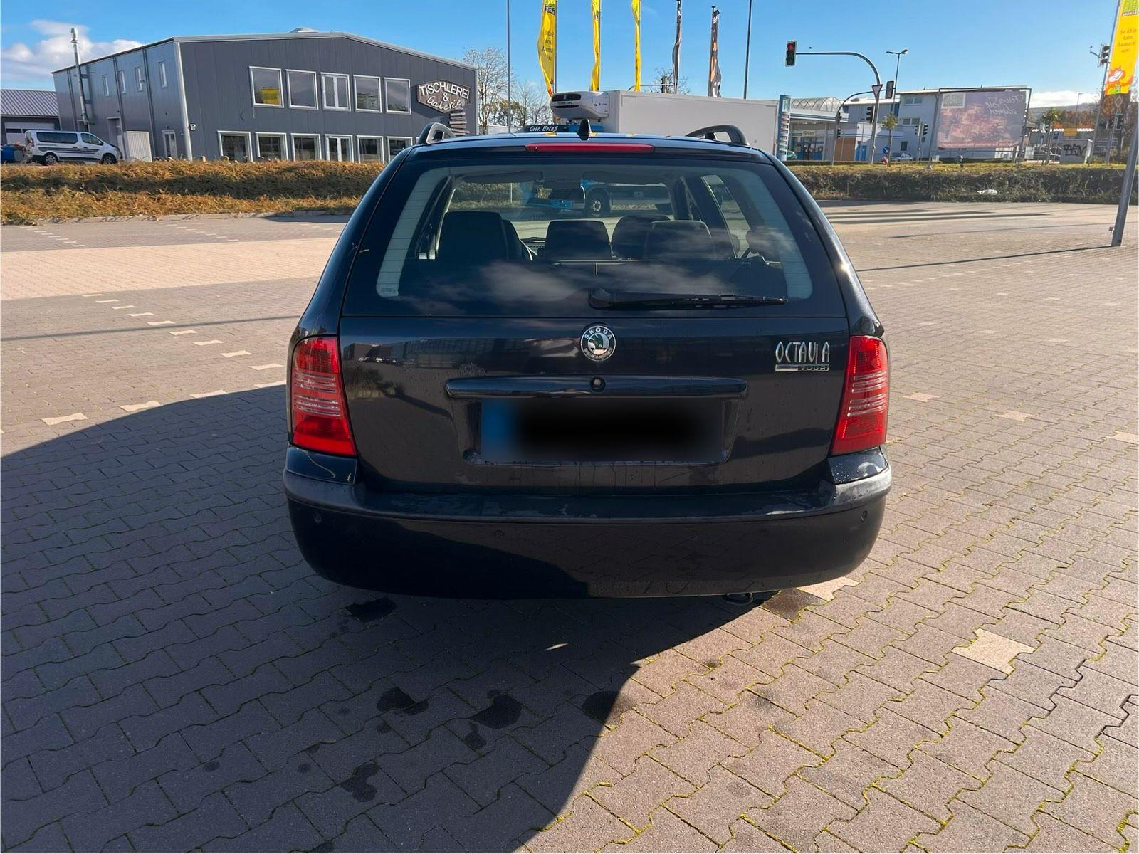 Skoda Octavia 2006 — engine 90 HP (66kW)